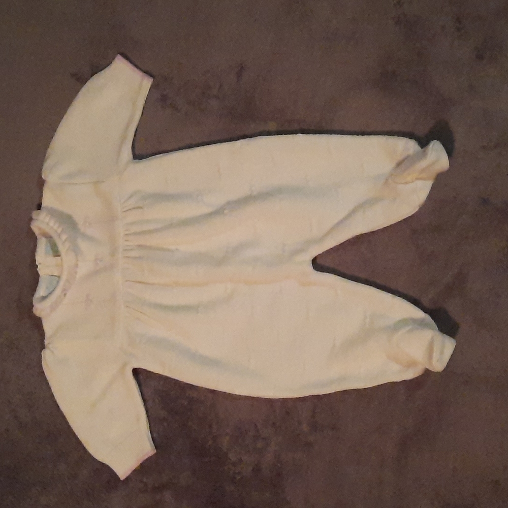 Beautiful white vintage knit one piece for 0/3mos baby